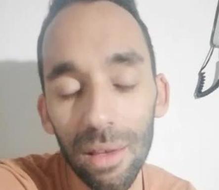 Le ataca en Lanzarote al grito de: «Maricón de mierda, qué asco me dais»